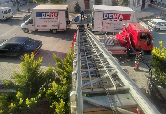 Akyurt Evden Eve Nakliyat İçin Asansör Hizmeti
